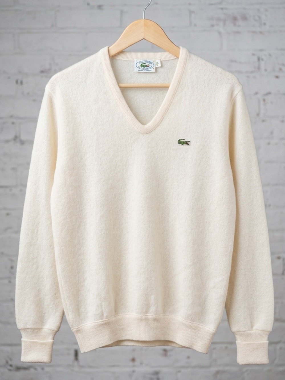 Lacoste Men's Cream V-Neck Sweater Large Green Crocodile Logo
